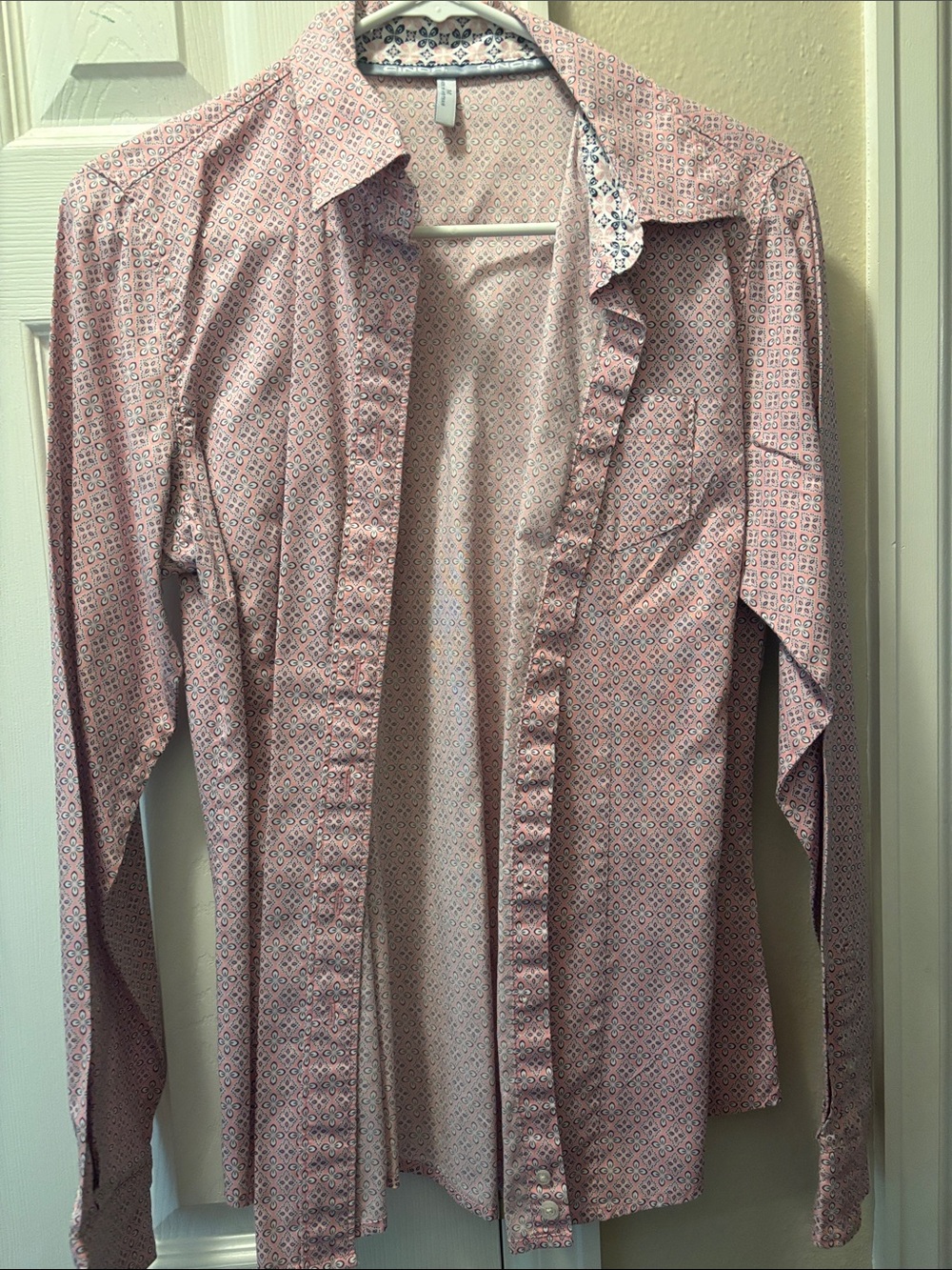 Cinch Pink Geometric Button-Up Women's Shirt